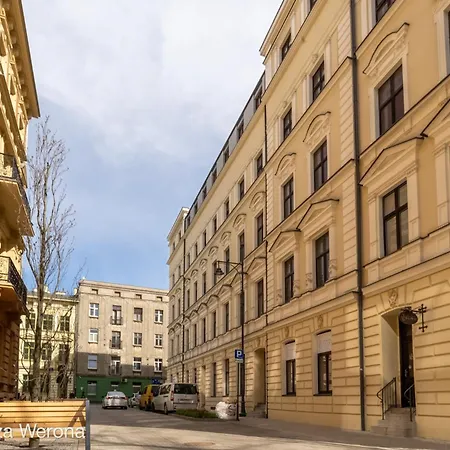 Mye Apartments - Verona Wlokiennicza Lodž Exteriér fotografie